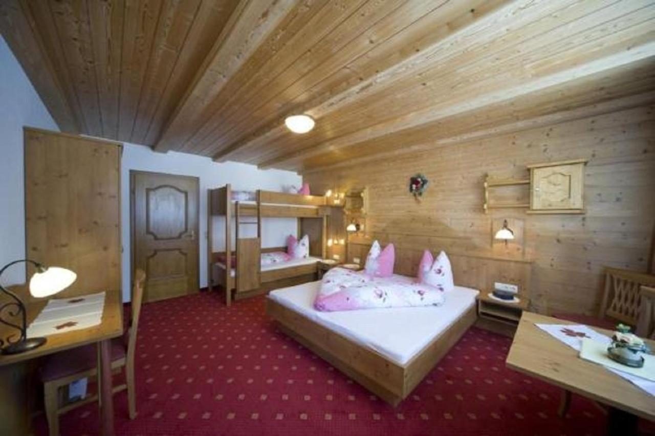 Gaestehaus Alpenblick Berwang Kültér fotó